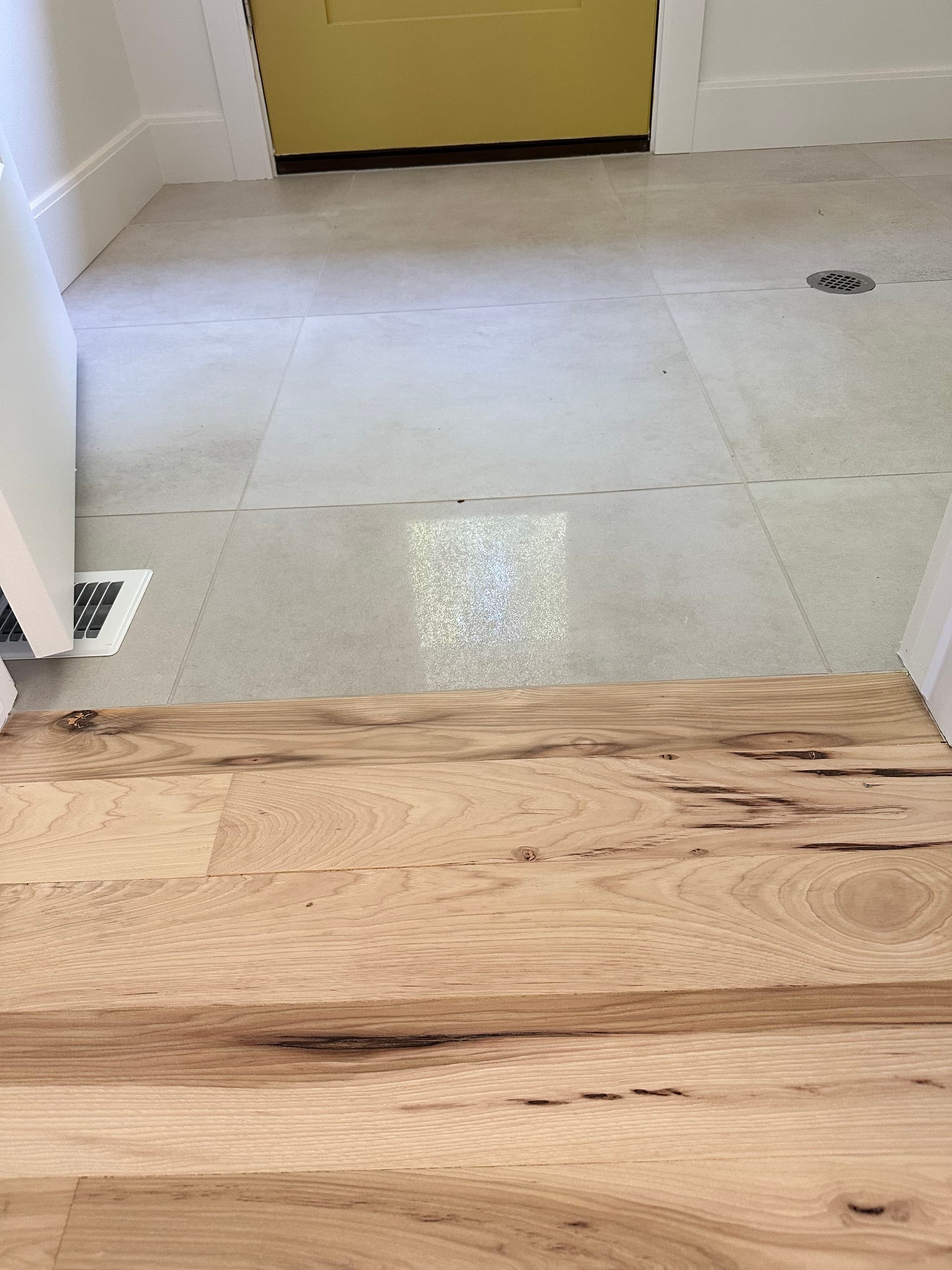 Gallery photos for Why a Flush Hardwood to Tile Transition Makes All the Difference: Image #1