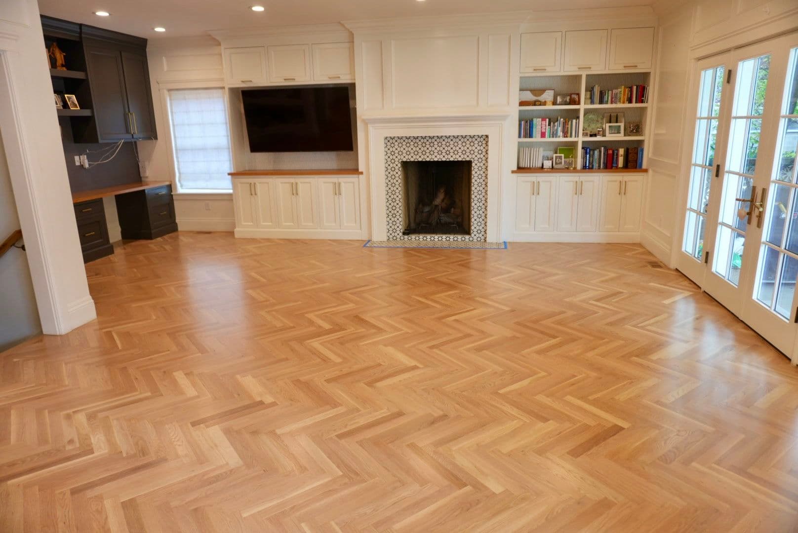 Gallery photos for White Oak Herringbone Hardwood Floors Spanning an Entire Home: Image #1