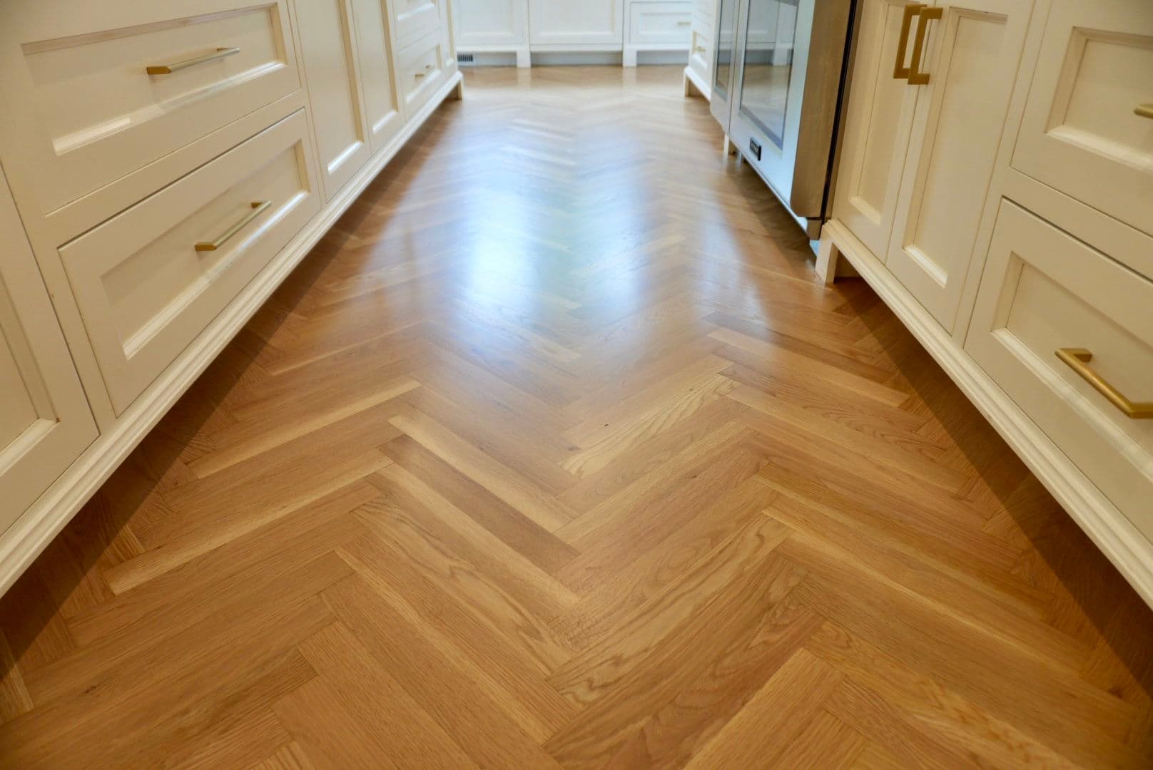 Gallery photos for White Oak Herringbone Hardwood Floors Spanning an Entire Home: Image #5